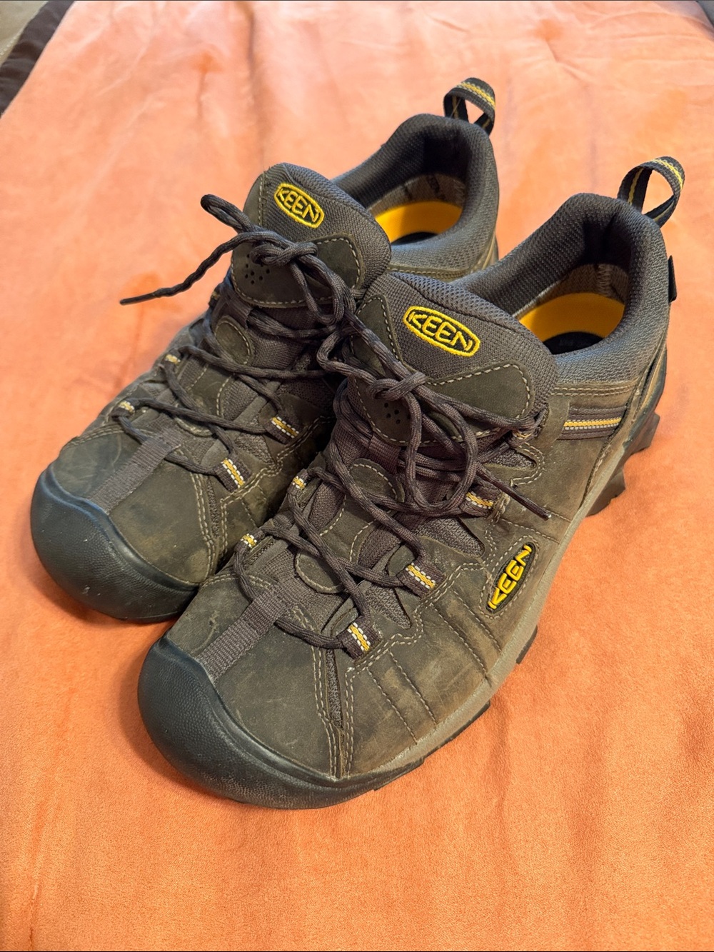 KEEN Targhee II Waterproof Hiking Boots – Men’s 10.5